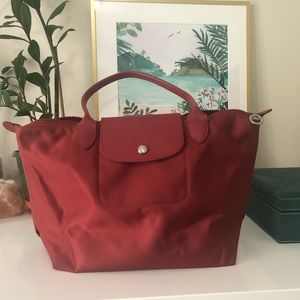 Authentic Longchamp Le Pliage medium nylon bag.